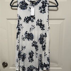 Lane Bryant Floral Swing  Top - White and Navy